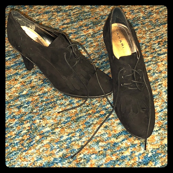 Tahari | Black Heels - Picture 3 of 3